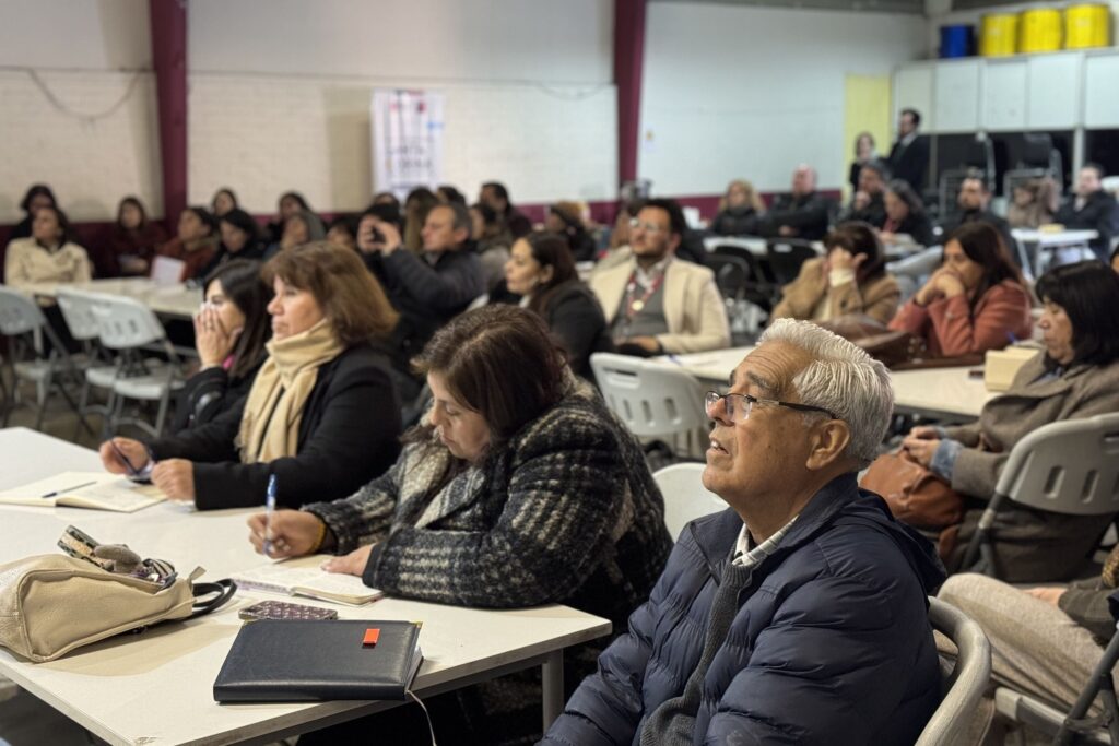 Enfoque Docente llega al SLEP Santa Corina para fortalecer la retroalimentación en el aula