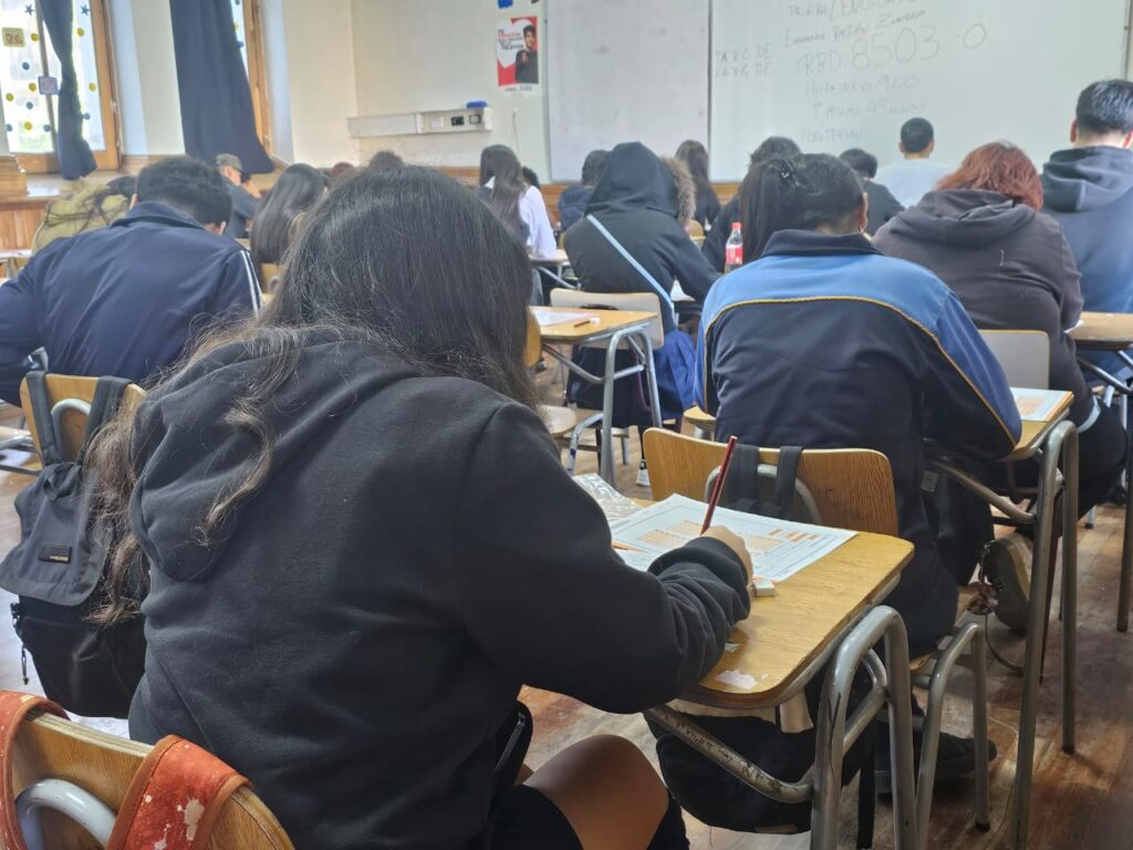 Con 99,70% de cobertura finalizó la aplicación de II medio, dándose por terminada la evaluación censal de Simce 2025