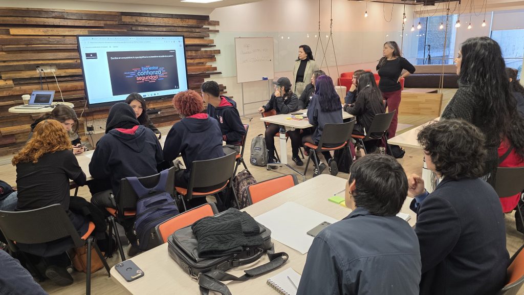 Estudiantes de la Región Metropolitana participaron en encuentro sobre autoestima académica y motivación escolar